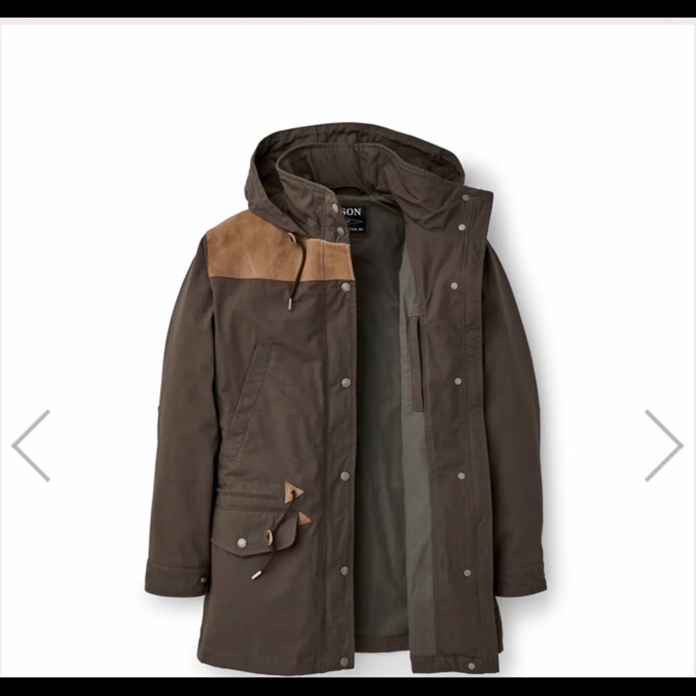 Filson Women’s Mountain Parka. Brand new, in box.